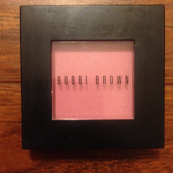 BOBBI BROWN BLUSH [pretty in pink]