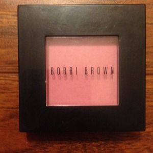 BOBBI BROWN BLUSH [pretty in pink]