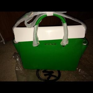 NWT MK purse ❤️❤️