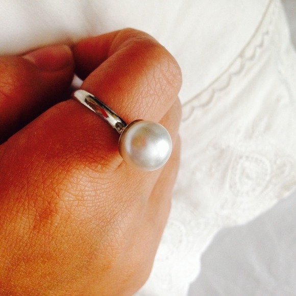 Pearl ring