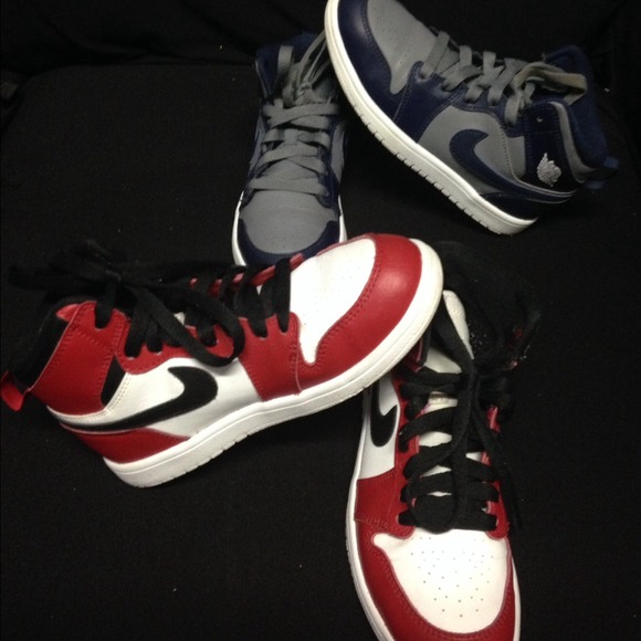 $100 for both $50 each Jordan Retro 1s - Picture 2 of 4