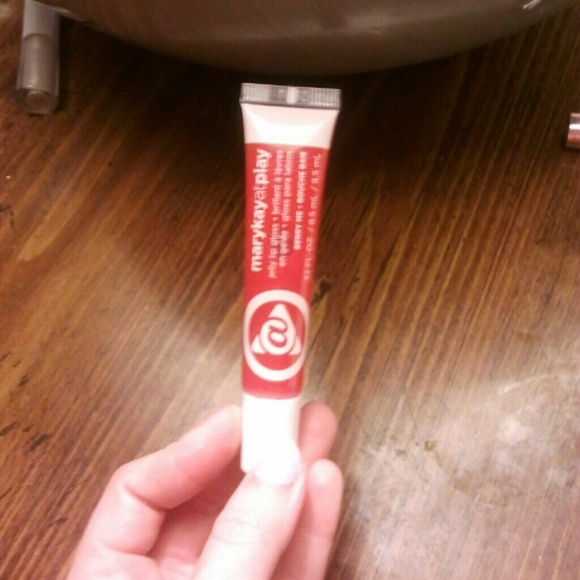 Mary Kay lipgloss