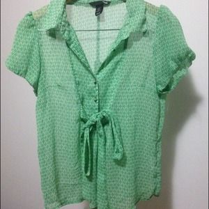 Green H&M lady's blouse