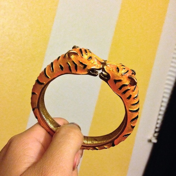 🎉FREE GIFT🎉 Tiger Bracelet