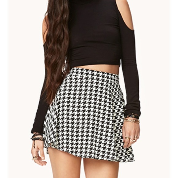 Skirt- houndstooth Forever 21