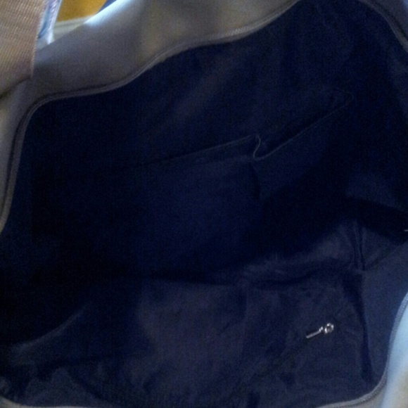 Handbag - Picture 3 of 4