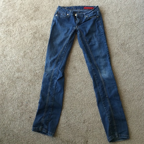 Skinny jeans