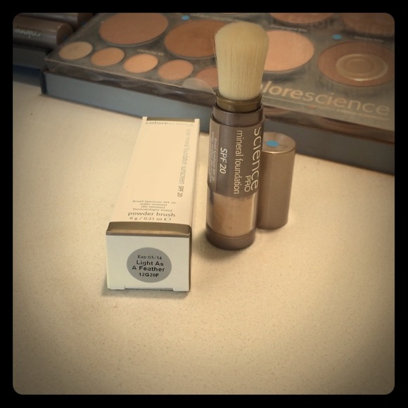 Colorescience Mineral Foundation.