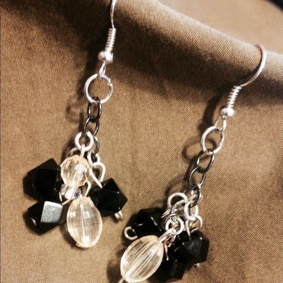 Hand made earrings. Can be made to order. - Picture 4 of 4