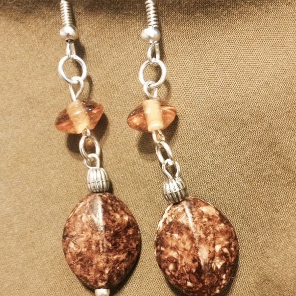 Hand made earrings $10 per pair - Picture 1 of 4