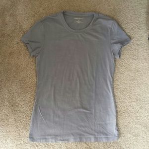 Gray crew neck tee