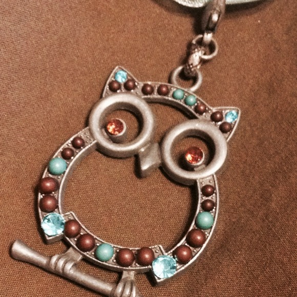 Fun Owl necklace! - Picture 1 of 2