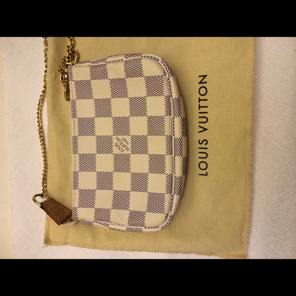 LV Azur mini pochette ❗️SOLD❗️