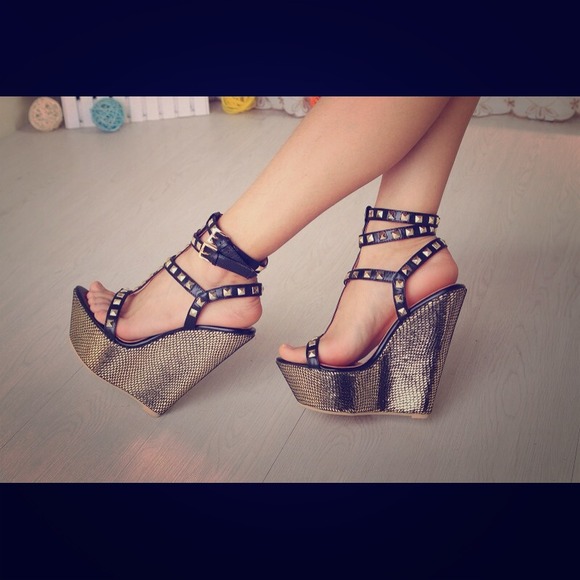 Gianmarco Lorenzi studded heels