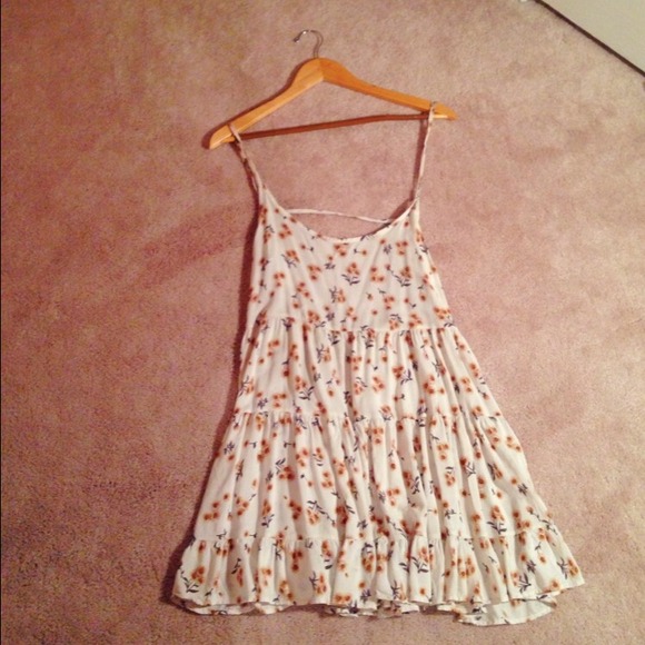 Brandy Melville Jada dress