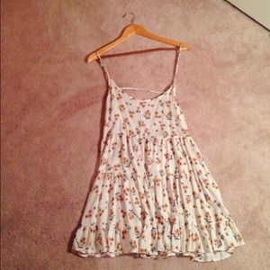 Brandy Melville Jada dress