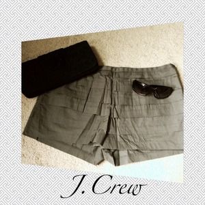 New J.Crew Gray Tiered Shorts