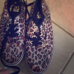 Leopard shoes