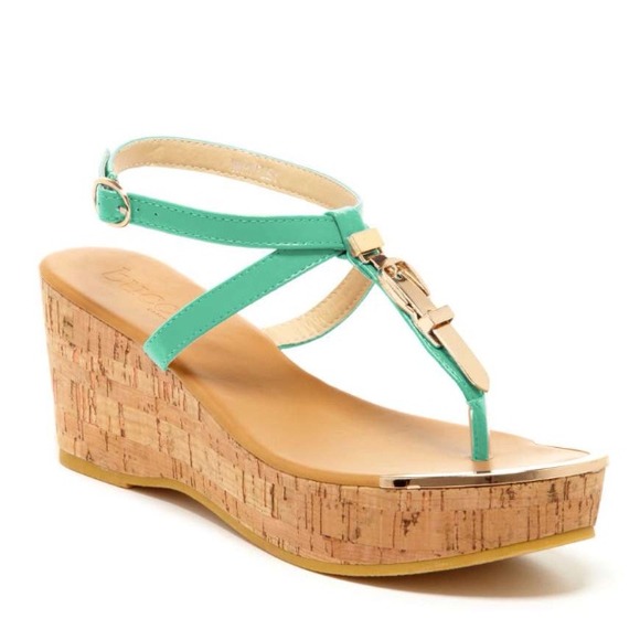 Cheap price! Statement 👠 bucco shoes!