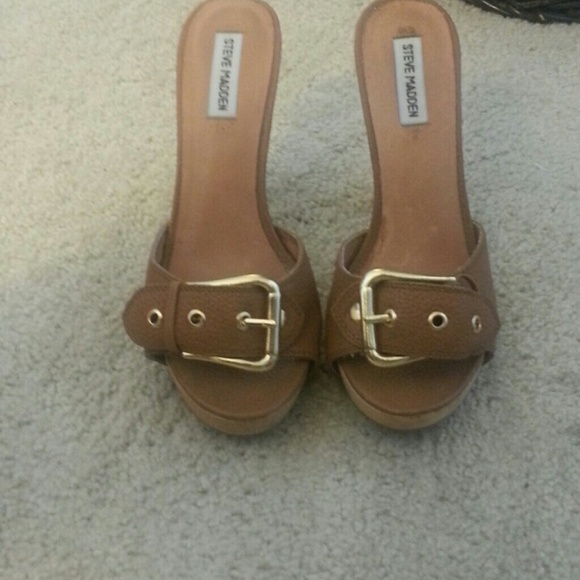Steve Madden Tan Leather Sandals - Picture 2 of 3