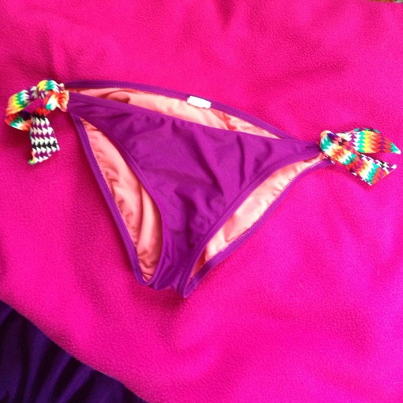 Bikini bottoms