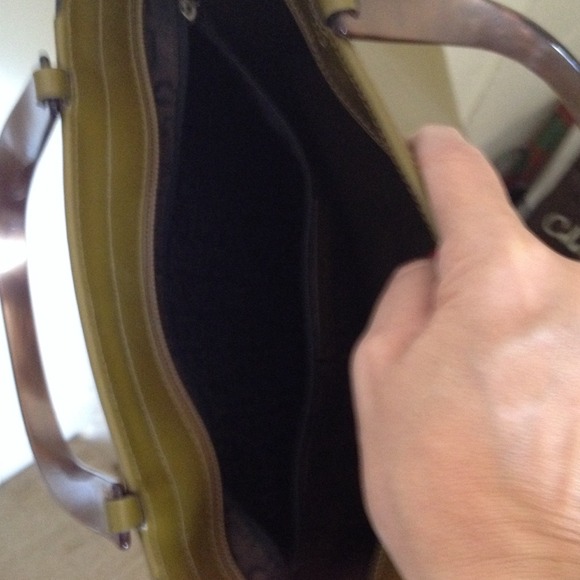 Handbag - Picture 2 of 2