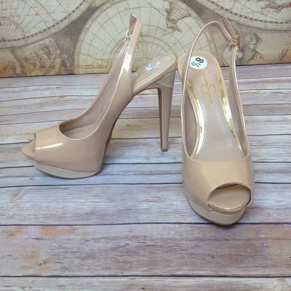 Jessica Simpson Shoes - Gorgeous Nude Champagne Slingback Pumps Jessica Simpson Shoes - Gorgeous Nude Champagne Slingback Pumps