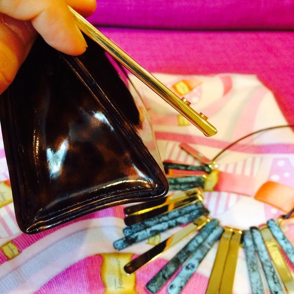 Tory Burch Sunglasses Case - Picture 3 of 3