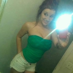 BUNDLE Hollister shorts & Rue21 strapless top !