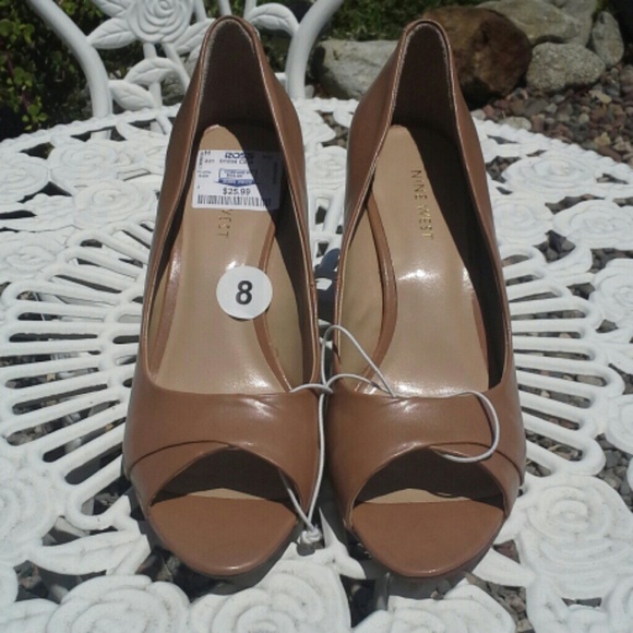 SOLD!!! Final Reduction - Nine West Nude Wedges - Picture 2 of 4