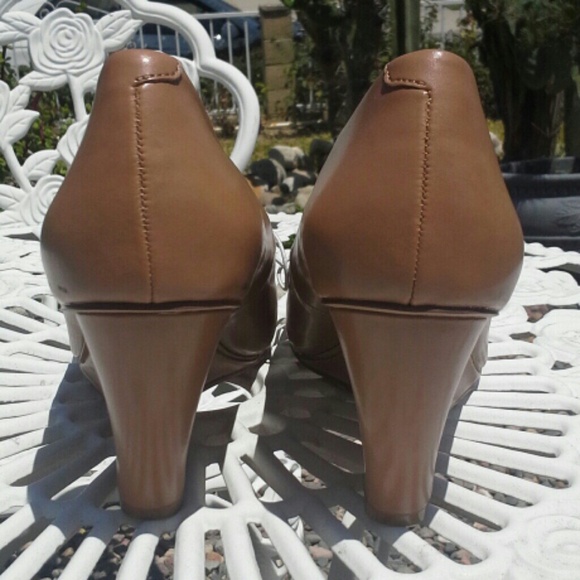 SOLD!!! Final Reduction - Nine West Nude Wedges - Picture 3 of 4