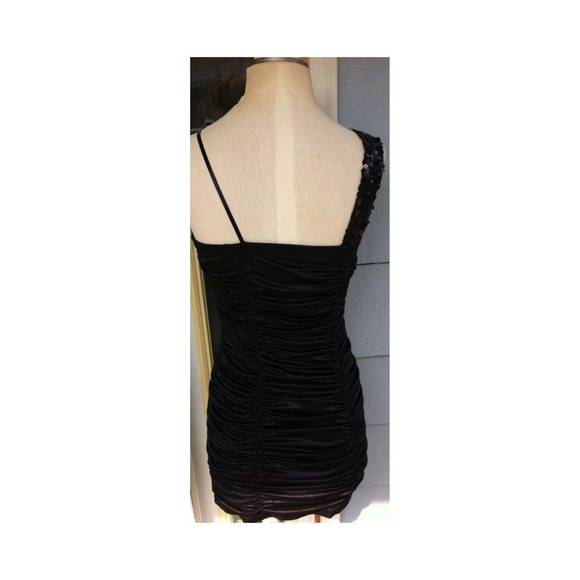 🍒Cute  Little Black Sequin Cocktail Dress 28 inch - Picture 3 of 4