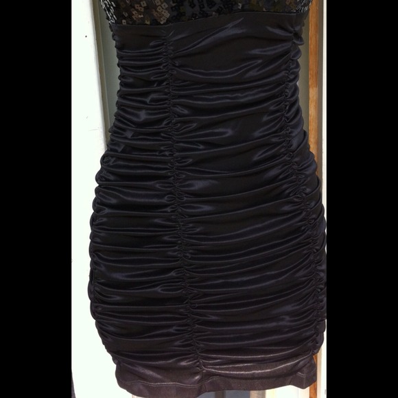 🍒Cute  Little Black Sequin Cocktail Dress 28 inch - Picture 4 of 4