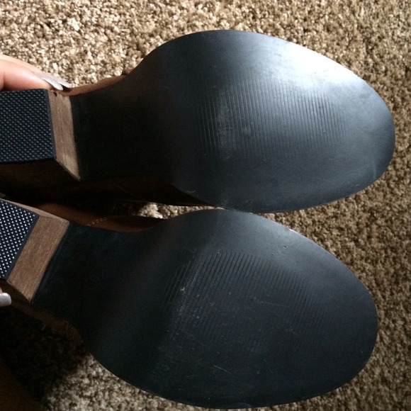 Vanity Booties - 8 - Picture 4 of 4