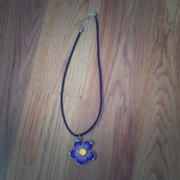 Purple flower necklace