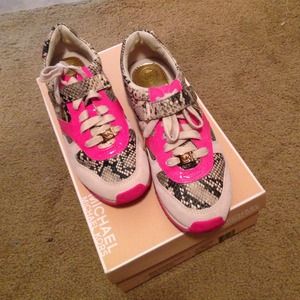 REDUCED Michael Kors sneakers size 9