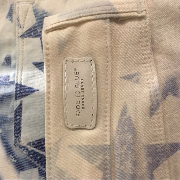 NWT Distressed Shorts Fringe Cutoffs Stars Stretch - Picture 5 of 7