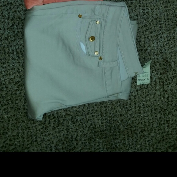 SOLD in Bundle JEANS,ArdenB,Sz14,TAN..color,NWT - Picture 2 of 4