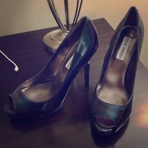 Steve Madden pumps