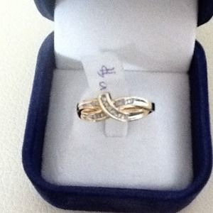 An AUTHENTIC 14 Karat solid GOLD!