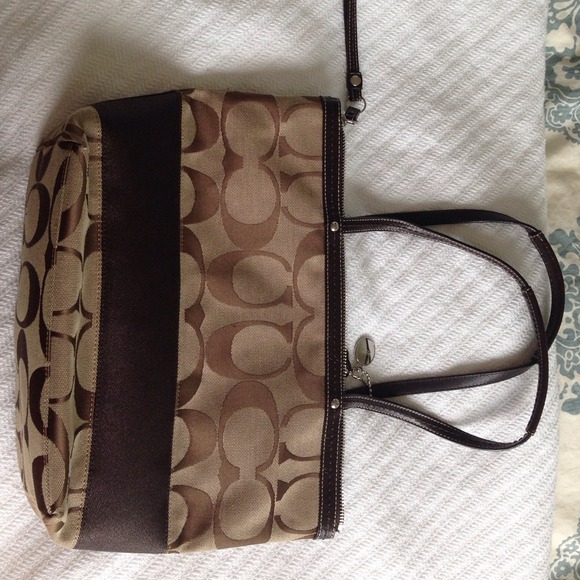 Coach handbag - Picture 2 of 4