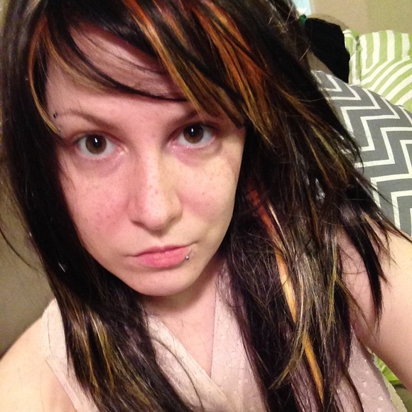 Sunset wig by Motown tress. - Picture 2 of 4