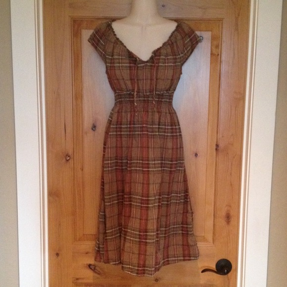 Plaid light linen dress