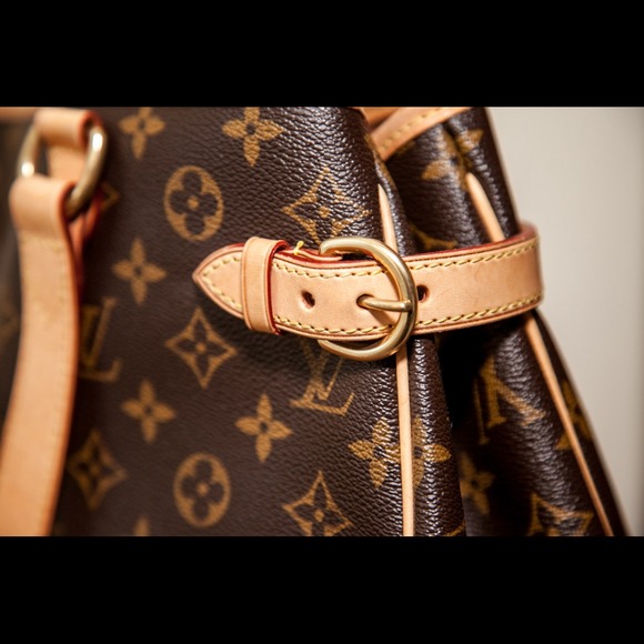 T R A D E D. 100% Authentic Batignolles Monogram - Picture 2 of 4