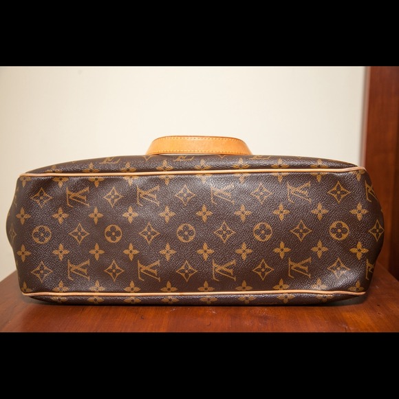 T R A D E D. 100% Authentic Batignolles Monogram - Picture 3 of 4