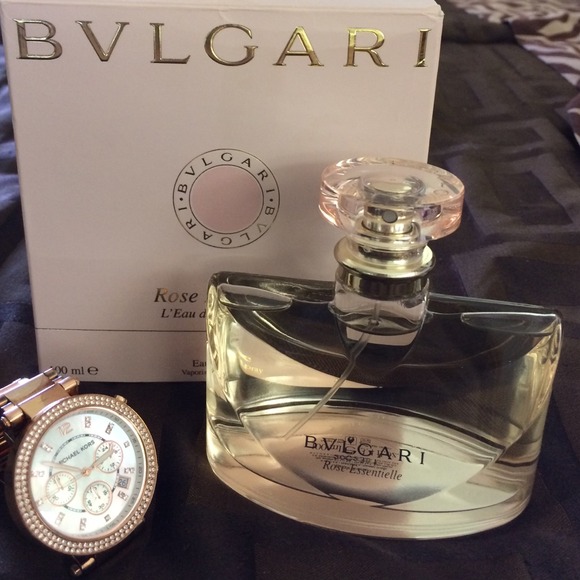 BVLGARI Rose Essentielle Eau de Parfum spray