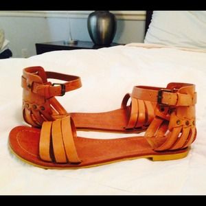 Dolce Vita Tan Sandals