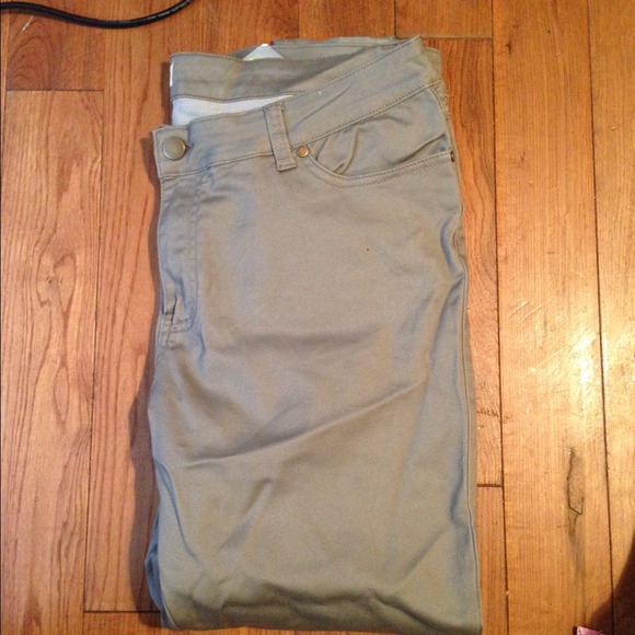 Forever 21 gray denim jeans