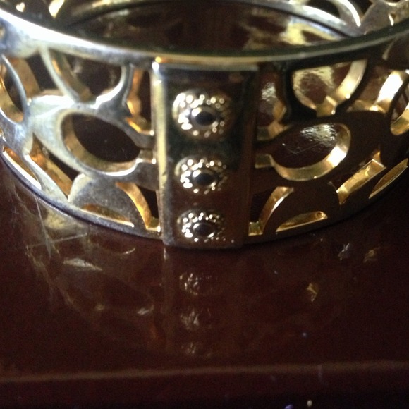 Coach bangle bracelet - Picture 3 of 3