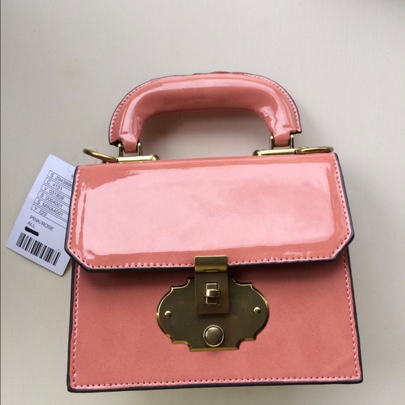 🎉🎊 HP! Adorable pale pink Anthropologie handbag